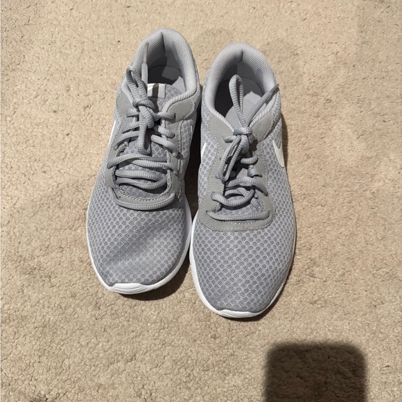 Nike Light Gray Mesh Sneakers - Picture 1 of 4